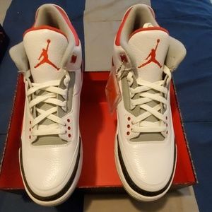 Air Jordan 3 Fire Red 2013 release